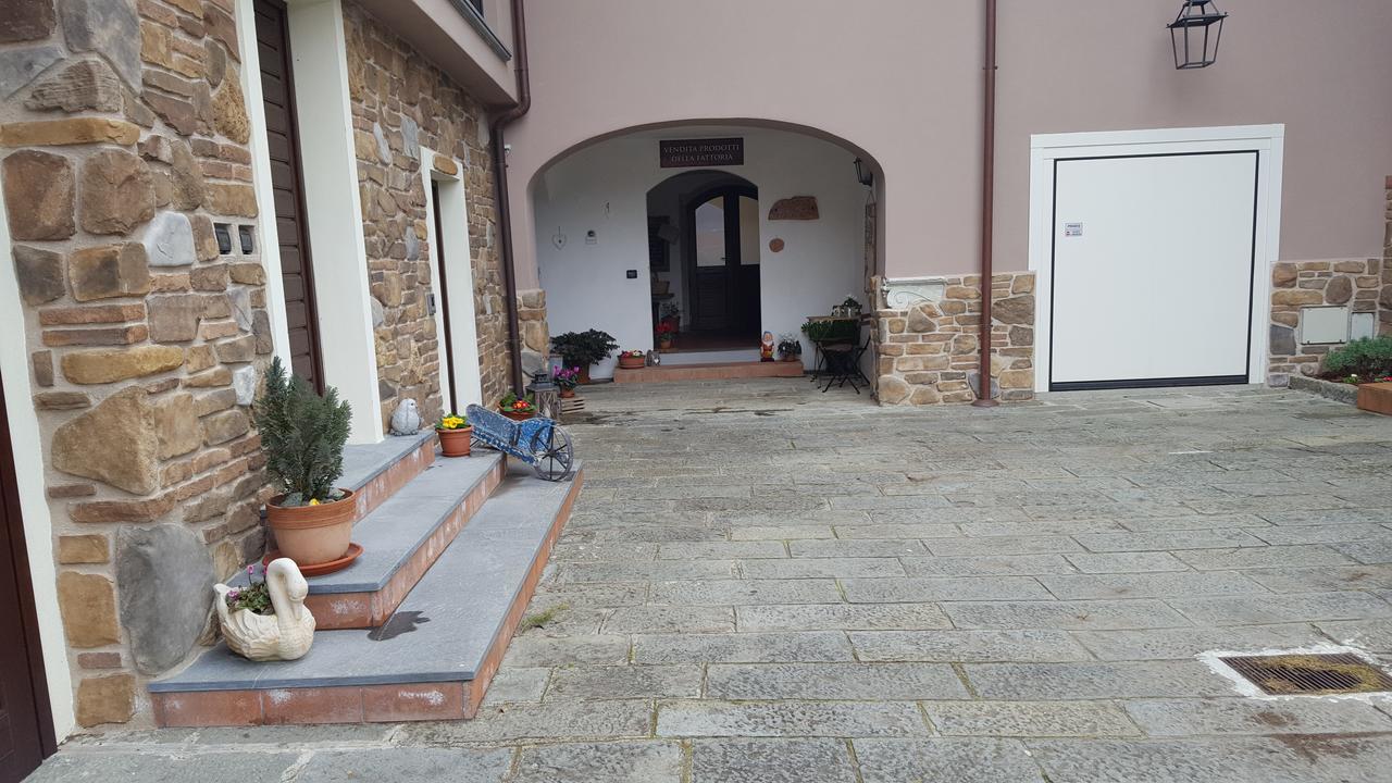 B&B Podere Montese 빌라프랑카 인 루니지아나 외부 사진