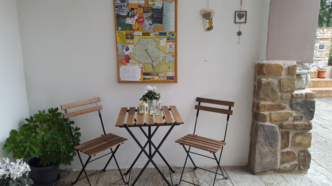 B&B Podere Montese 빌라프랑카 인 루니지아나 외부 사진