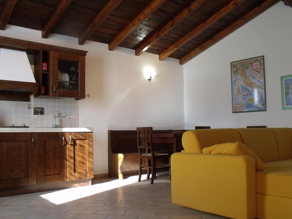 B&B Podere Montese 빌라프랑카 인 루니지아나 외부 사진